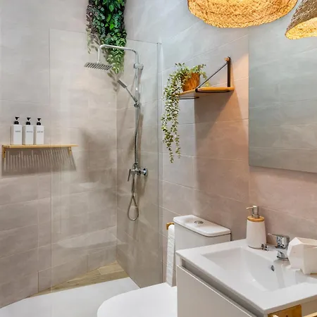 Calma Muralla House-two Bedrooms & Two Bathrooms 塞维利亚