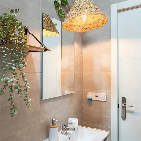 Calma Muralla House-two Bedrooms & Two Bathrooms